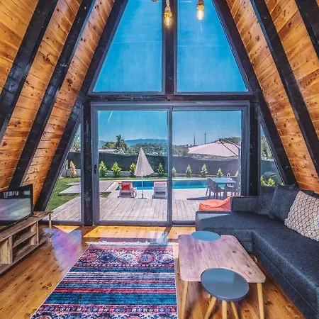 Sleeps 2, Honeymoon Concept Bungalow With Pool - Awz 248 فيلة فتحية